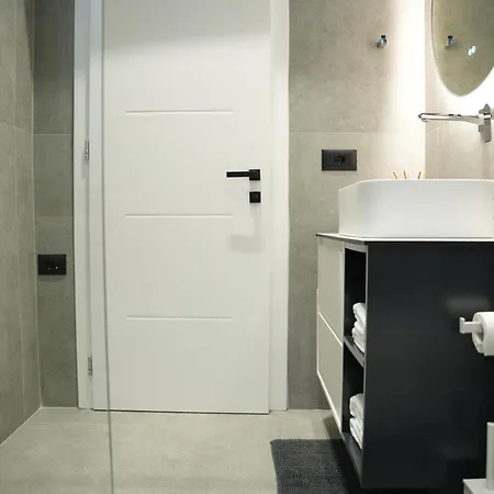 아파트 Nea Deluxe