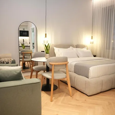 Nea Deluxe Apartman *