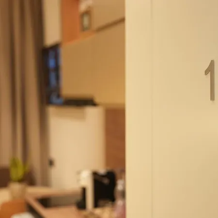 Nea Deluxe Lägenhet *